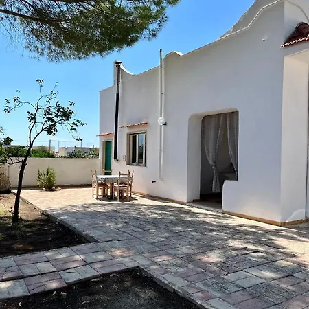 Wundervolles Ferienhaus In Apulien Mit Viel Platz San Pietro in Bevagna